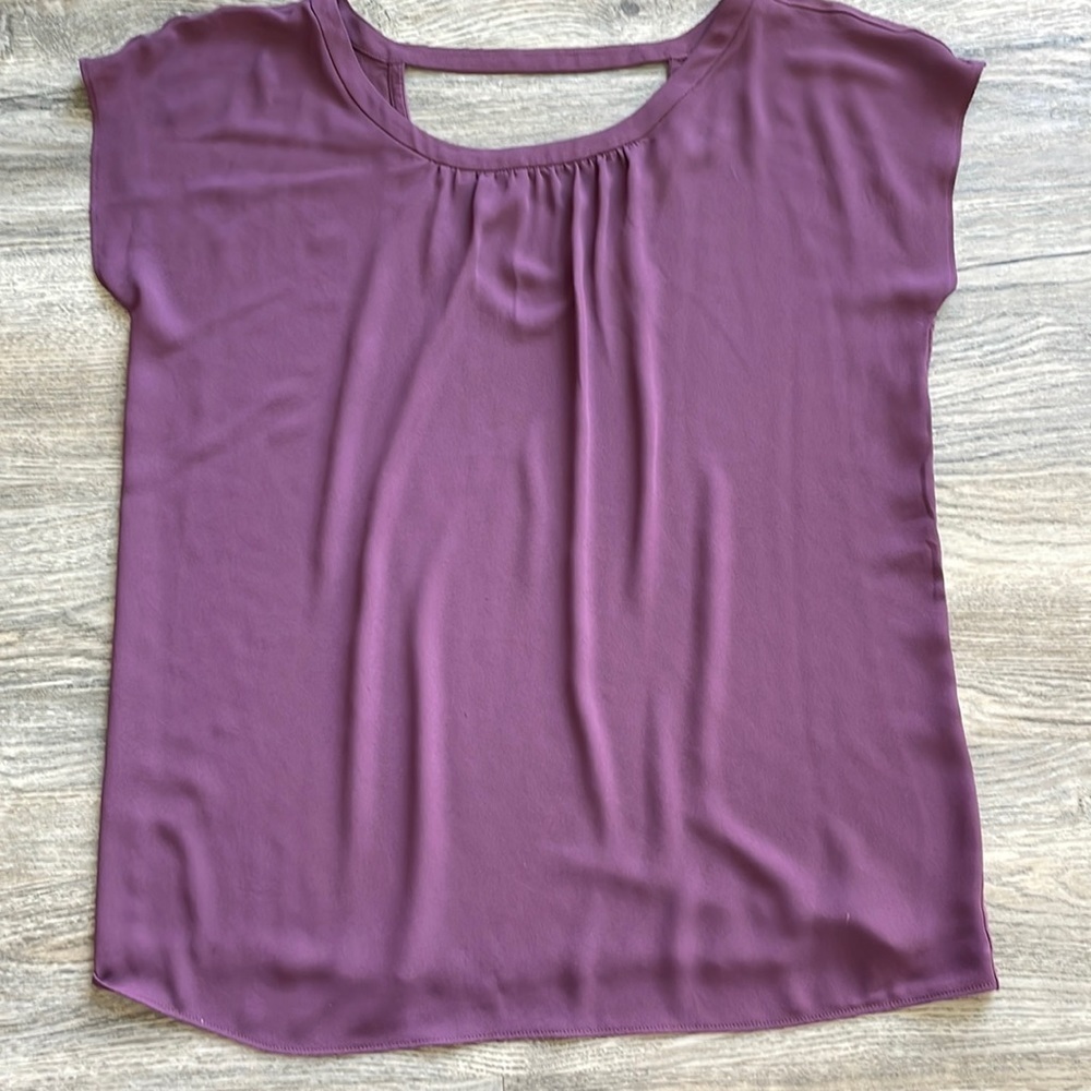 Loft Women’s Purple Sleeveless Blouse, size Petite Small